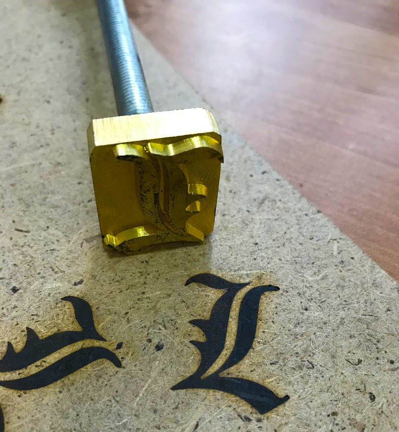 Клеймо для выжигания по дереву L